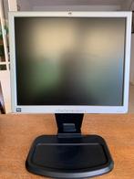 HP beeldscherm 1740 17” LCD color monitor, Ophalen, Zo goed als nieuw, HP, In hoogte verstelbaar