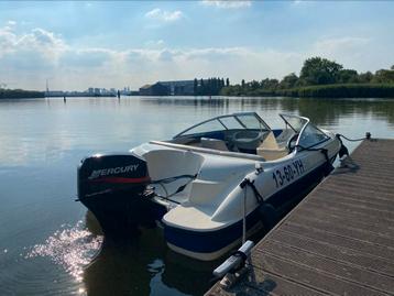Mooie sensation 1700 ft, bowrider beschikbaar voor biedingen