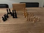 Oud doosje schaakstukken, Ophalen of Verzenden, Zo goed als nieuw