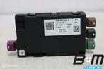 USB hub met spanningsomvormer VW Passat B8 5G0035953D, Gebruikt