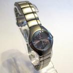New Swiss Army dames quartz horloge met chromen armband., Ophalen of Verzenden, Zo goed als nieuw, Staal