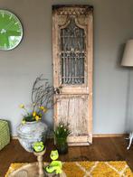 Antieke deur voor decoratie, Ophalen