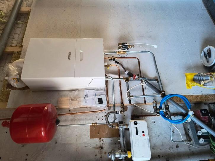 ATAG i28ECZ TY28E50H  CW4 (van 17-10-2023), Doe-het-zelf en Verbouw, Verwarming en Radiatoren, Zo goed als nieuw, Cv-ketel of Combi-ketel