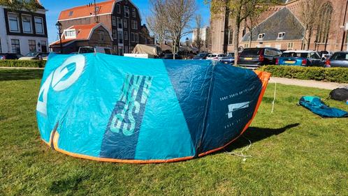 Gaastra Spark kite 7 meter, Watersport en Boten, Kitesurfen, Zo goed als nieuw, Geen board, Ophalen