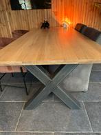 Eetkamertafel eikenhout met stalen poten, Huis en Inrichting, Tafels | Eettafels, Eikenhout, Zo goed als nieuw, Vijf personen of meer
