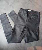 Grijze leatherlook skinny jeans maat 36 S, Ophalen of Verzenden, Zo goed als nieuw, W28 - W29 (confectie 36), Grijs