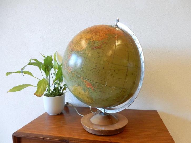 vintage wereldbol globe lamp tafellamp voor 1981 mid century, Huis en Inrichting, Woonaccessoires | Wereldbollen, Gebruikt, Verlicht