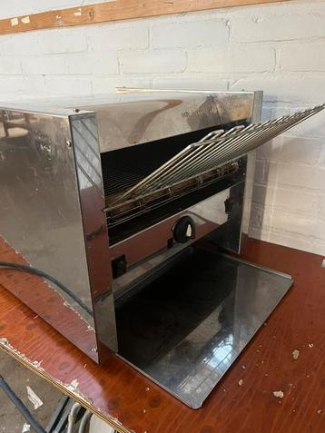 MILAN TOAST CONVEYOR met REGELBARE SNELHEID beschikbaar voor biedingen