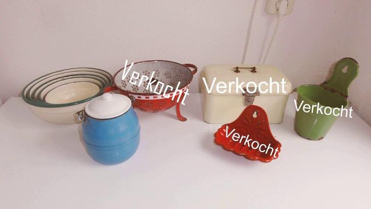 Kommetjes en blauw emmertje met deksel, antiek, Antiek en Kunst, Antiek | Emaille, Ophalen of Verzenden
