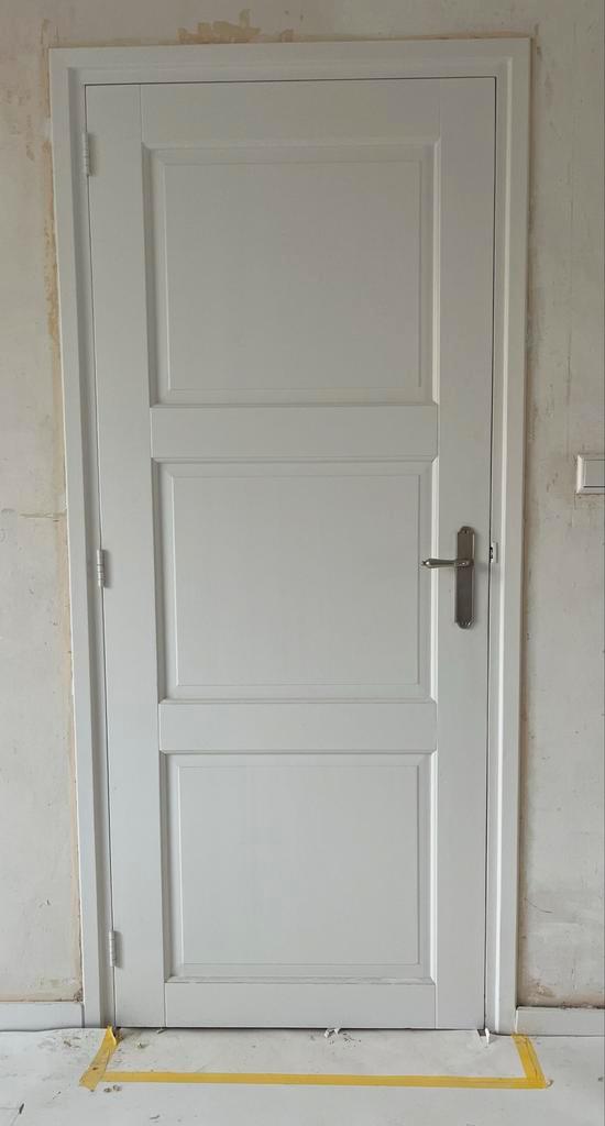 Witte binnendeur 82,9x200,8cm incl. beslag, Doe-het-zelf en Verbouw, Deuren en Horren, Gebruikt, Binnendeur, 200 tot 215 cm, 80 tot 100 cm