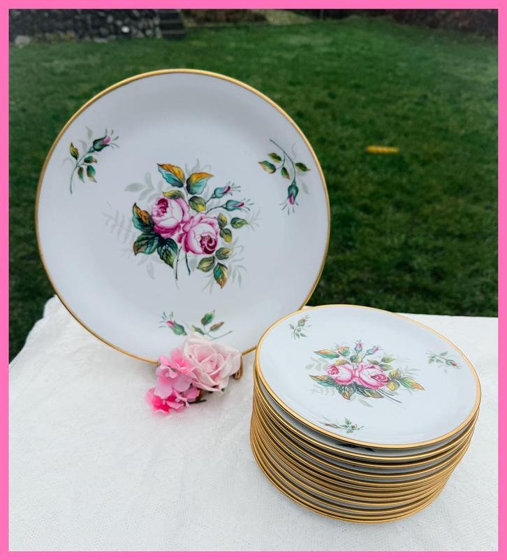 Brocant gebakstel gebakset bordjes high tea servies, Antiek en Kunst, Antiek | Servies compleet, Ophalen of Verzenden