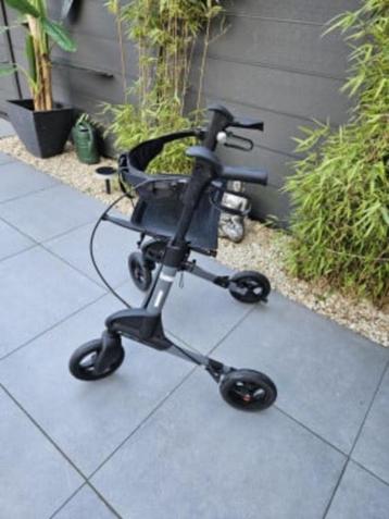 Zgan zeer nette Topro Troja 2G lichtgewicht Rollator.... beschikbaar voor biedingen