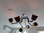 Moderne hanglamp met zes lampenkappen, Huis en Inrichting, Lampen | Hanglampen, Ophalen, Gebruikt, Metaal, Modern