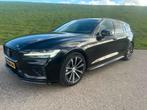 Volvo V60 T6 Dark Plus 13.000KM!!, Auto's, Volvo, Automaat, Zwart, Zwart, Vierwielaandrijving