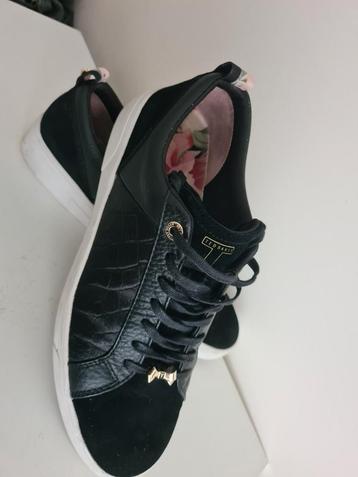 TED BAKER sneakers 41  beschikbaar voor biedingen