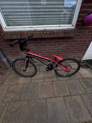 Bmx redline en overige bmx spullen beschikbaar voor biedingen