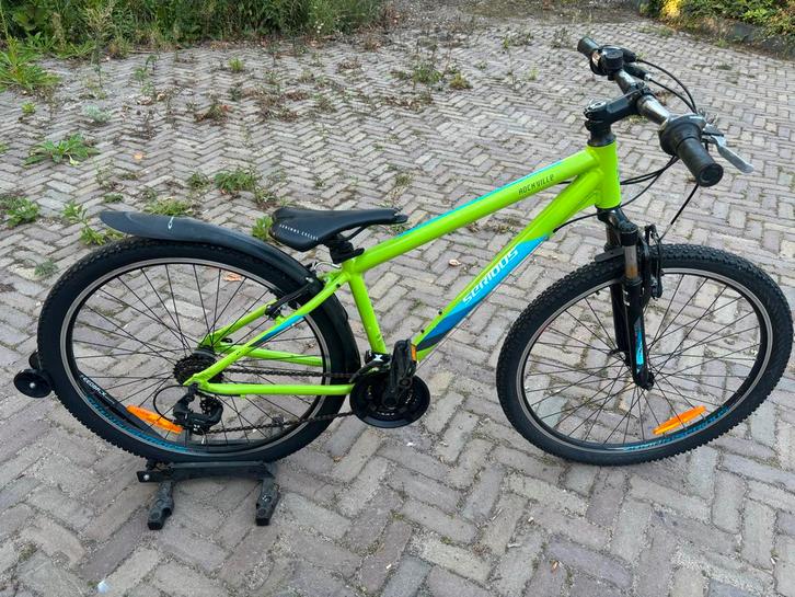 Serious Rockville 24 inch jongensfiets, Fietsen en Brommers, Fietsen | Jongens, Gebruikt, 26 inch of meer, Handrem, Ophalen