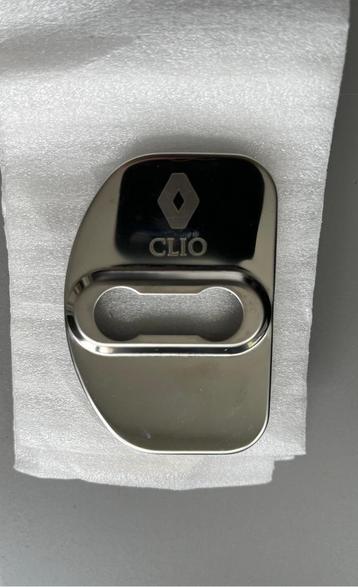 Deurschildjes voor Renault Clio 4e generatie beschikbaar voor biedingen