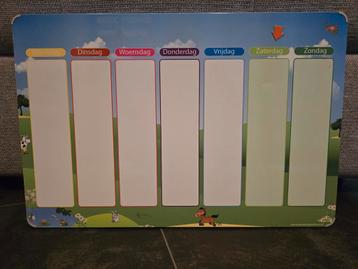 Planbord met grote set magneten beschikbaar voor biedingen
