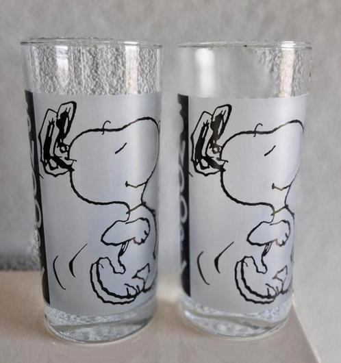 Twee Glazen Snoopy, Verzamelen, Glas en Borrelglaasjes, Zo goed als nieuw, Ophalen of Verzenden