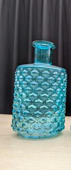 Turquoise vaas reliëf glas! Vaas  turkoois!, Huis en Inrichting, Woonaccessoires | Vazen, Ophalen of Verzenden, Zo goed als nieuw