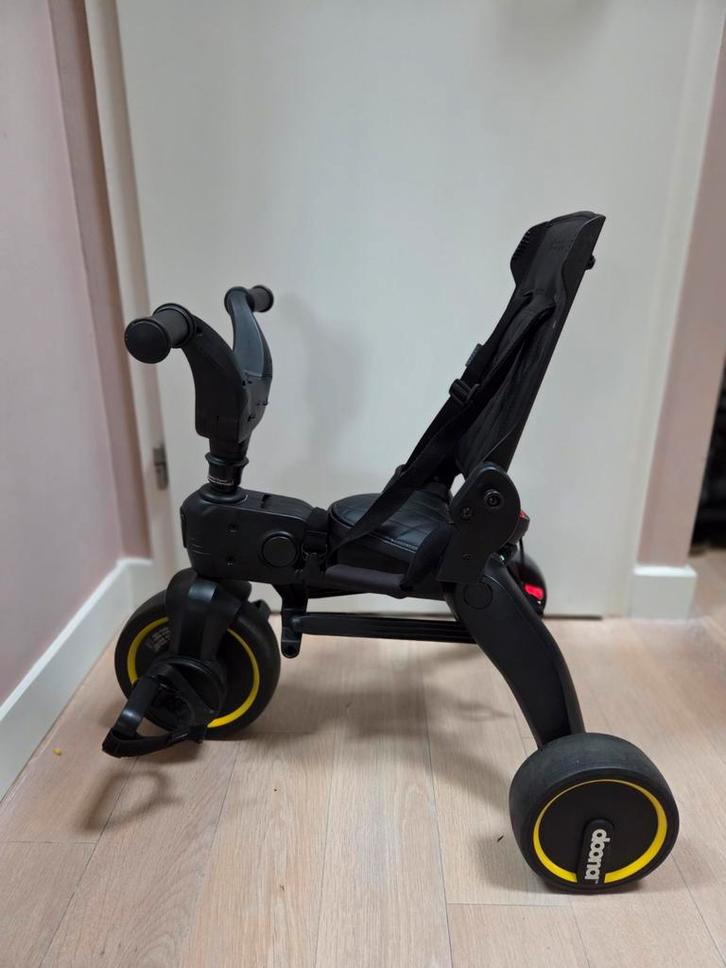 Doona LikiTrike Midnight Edition - Zo goed als nieuw!, Kinderen en Baby's, Speelgoed | Buiten | Voertuigen en Loopfietsen, Zo goed als nieuw