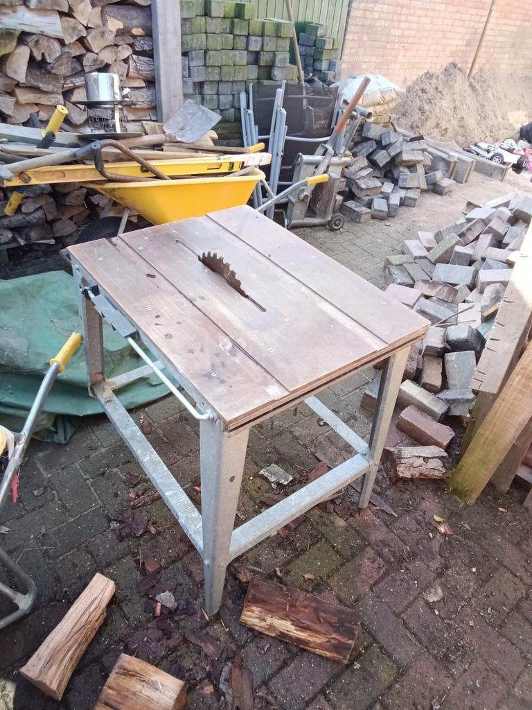 Zaagtafel - 300mm zaagblad, Doe-het-zelf en Verbouw, Gebruikt, Cirkelzaag, 30 tot 70 mm, 1200 watt of meer