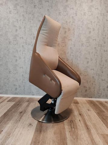 Luxe Prominent sta op stoel relax fauteuil op accu beschikbaar voor biedingen