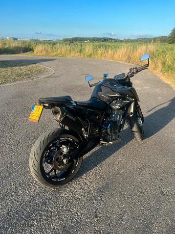 KTM Duke 890L A2 - Akrapovic beschikbaar voor biedingen