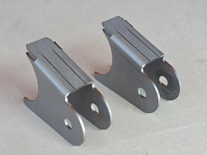 Anti roll bar steunen set, w460, w461 g klasse, Auto-onderdelen, Carrosserie en Plaatwerk, Spatbord, Mercedes-Benz, Oldtimer onderdelen