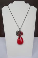 Handgemaakte ketting met grote rode hanger (66), Nieuw, Ophalen of Verzenden, Rood, Overige materialen