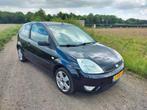 Ford Fiesta 1.6 2004 met werk, Auto's, Voorwielaandrijving, 1596 cc, Stof, Zwart