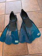 2 paar zwemvliezen, Watersport en Boten, Duiken, Ophalen of Verzenden, Zo goed als nieuw, Zwem- of Duikvliezen