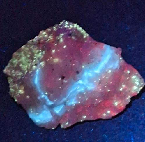 ARAGONIET/CHONDRODIET, CANADA (ZELDZAAM), Verzamelen, Mineralen en Fossielen, Mineraal, Ophalen of Verzenden