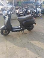Leuke scooter Rijd goed bouwjaar 2014, Fietsen en Brommers, Brommers | Overige merken, Ophalen of Verzenden, Overige merken