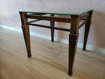 Salontafel vierkant 55x55x51(LxBxH), messing, hout, glas beschikbaar voor biedingen
