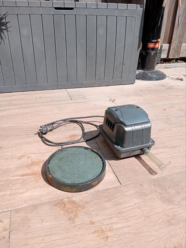 Auga AirTec 2400 zuurstof pomp, Dieren en Toebehoren, Vissen | Vijvervissen, Karper of Koi