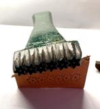 Leerbewerking metaal slag stempel bloemen holpijpn, Hobby en Vrije tijd, Verzenden, Gebruikt, Overige typen