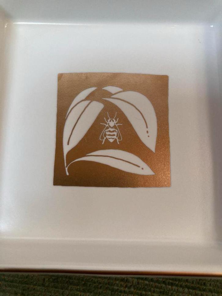 Fraai Guerlain Paris Schaaltje Bijen decor Vide Poche, Antiek en Kunst, Curiosa en Brocante, Verzenden