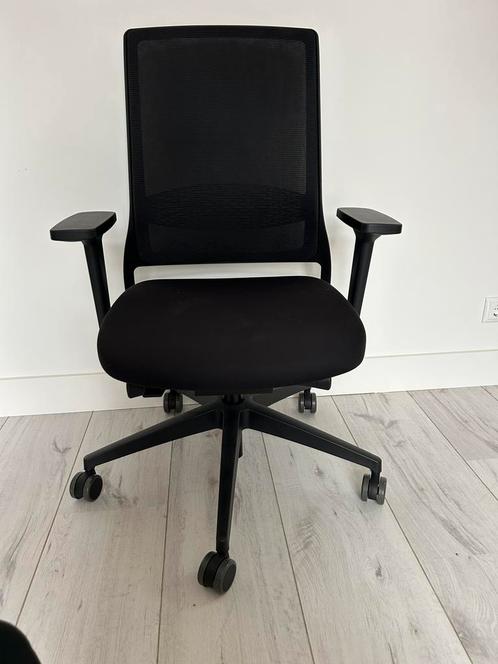 Amper gebruikt-  Gispen bureaustoel, Huis en Inrichting, Bureaustoelen, Zo goed als nieuw, Bureaustoel, Zwart, Ergonomisch, Ophalen