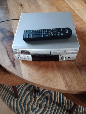 Vintage video cd beschikbaar voor biedingen