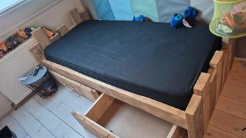 grenen kinderbed incl. laden. beschikbaar voor biedingen