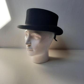 Horka dressuurhoed maat 57 beschikbaar voor biedingen