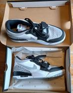 Air Jordan Legacy 312 Low Sneaker Wit zwart grijs -Maat 40,5, Nieuw, Jordan, Ophalen of Verzenden, Wit