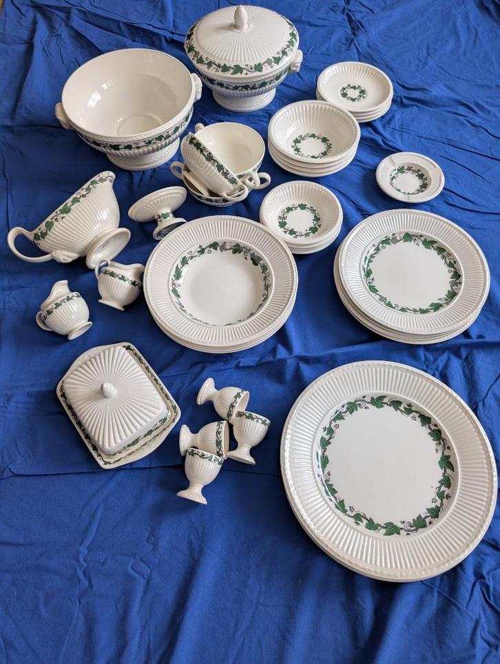 Wedgwood servies, diverse delen, Huis en Inrichting, Keuken | Servies, Zo goed als nieuw, Overige typen, Wedgwood, Porselein, Ophalen of Verzenden