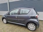 Toyota Aygo 1.0 VVT-i Aspiration Airco (bj 2013), Auto's, Toyota, Voorwielaandrijving, Euro 5, Gebruikt, 4 stoelen