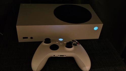 Gebruikte Xbox Series S 512GB + Factuur in nieuwstaat!, Spelcomputers en Games, Spelcomputers | Xbox Series X en S, Zo goed als nieuw