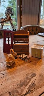 Poppenhuis meubeltjes, Ophalen of Verzenden, Materiaal