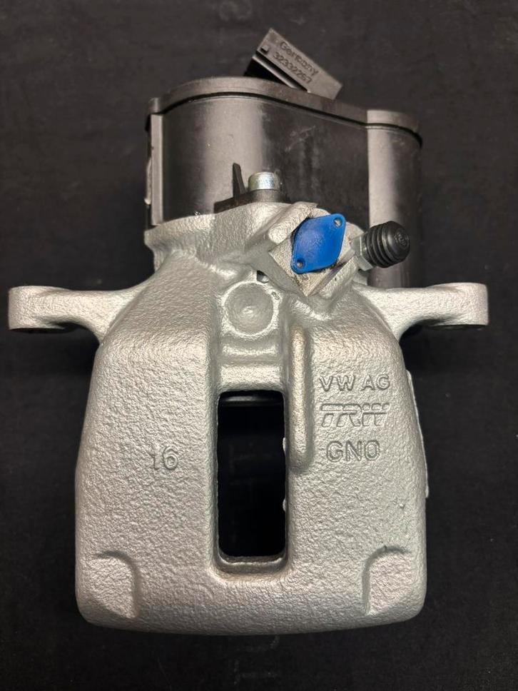 Remklauw Vw Passat Tiguan, Auto-onderdelen, Remmen en Aandrijving, Volkswagen, Gebruikt, Ophalen of Verzenden