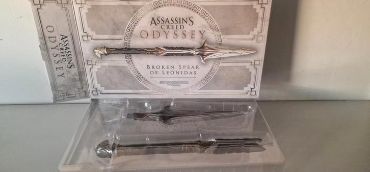 Assassin's Creed: Broken Spear of Leonidas - Nieuwstaat!, Verzamelen, Film en Tv, Ophalen of Verzenden